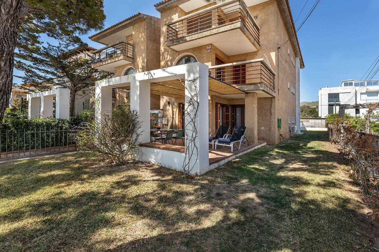Apartamento La Gola Apartment, First-line Beachfront, Newly Refurbished *
